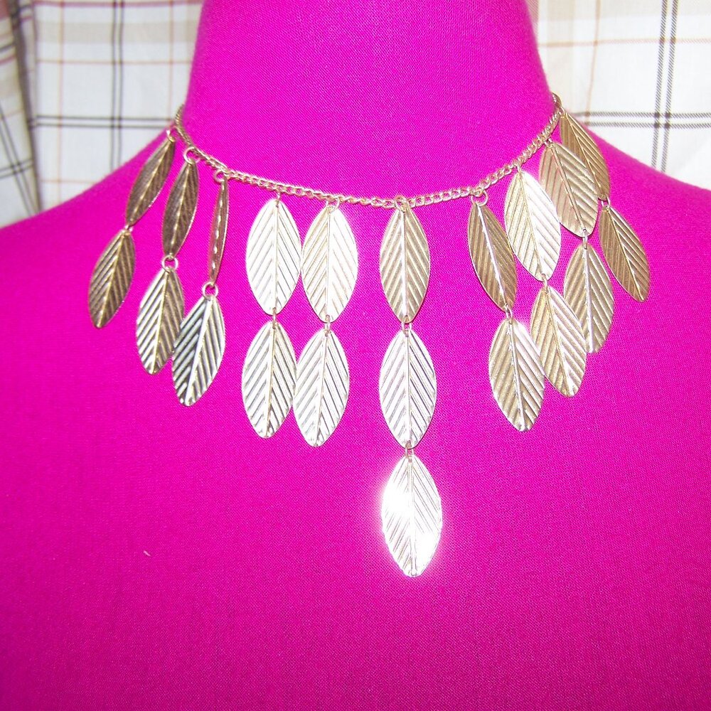 Gold Leaves Necklace